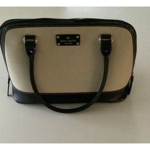 Kate Spade Black and Cream Handbag reposhed from @dacmg